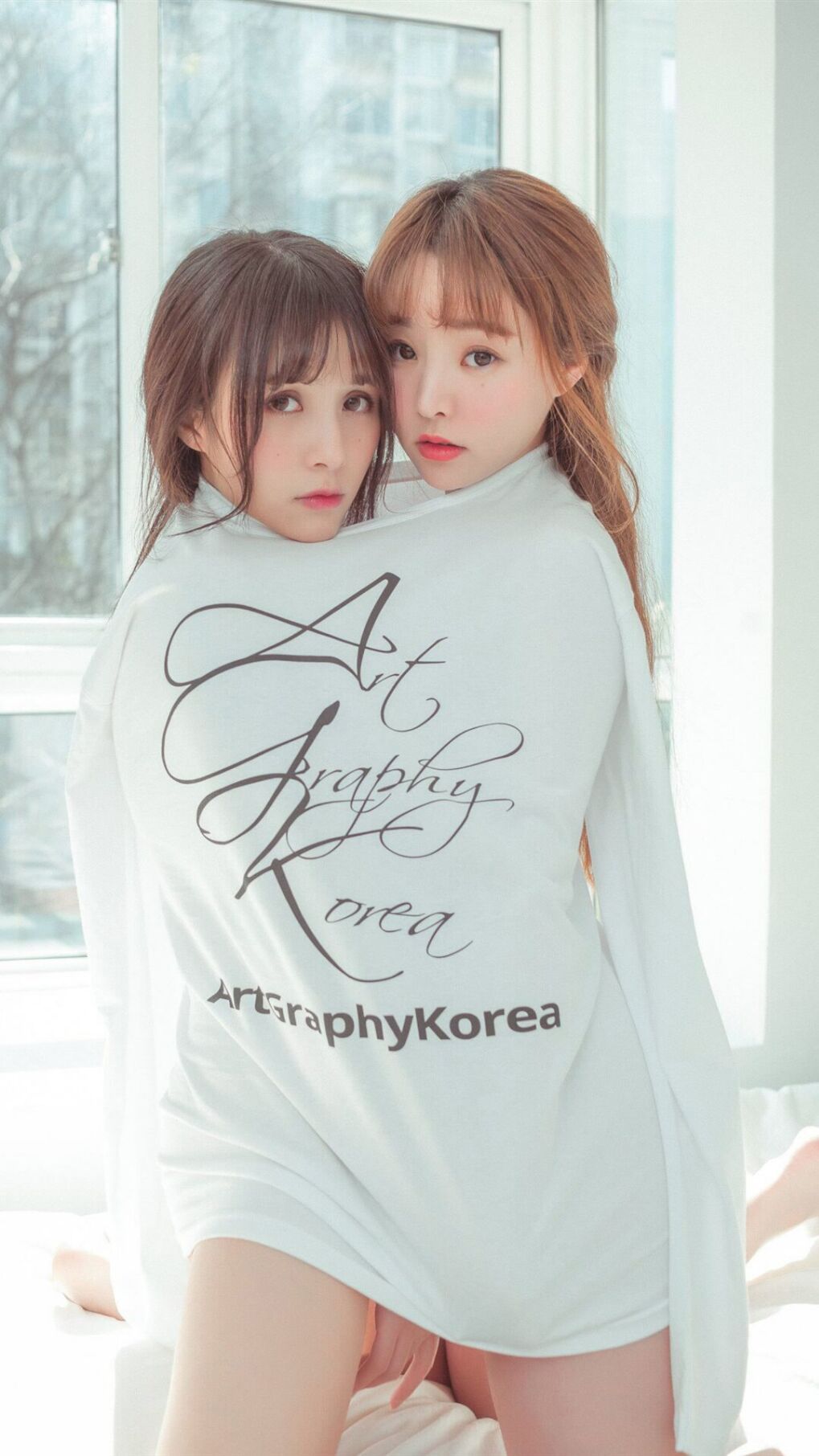 开云体育app入口-C罗赠球迷签名球引发热烈反响，c罗的签字